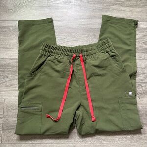 Figs scrub pants- PETITE